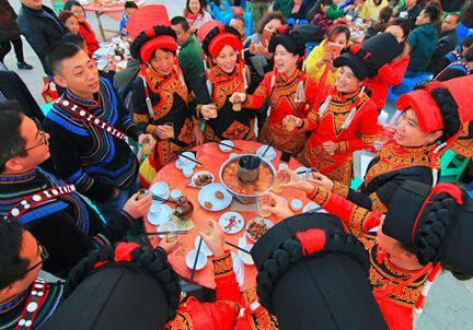 《中国少数民族美食》之彝族特色小吃