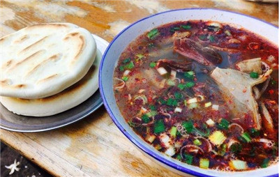 杂肝汤“臭名昭著”的西安小吃